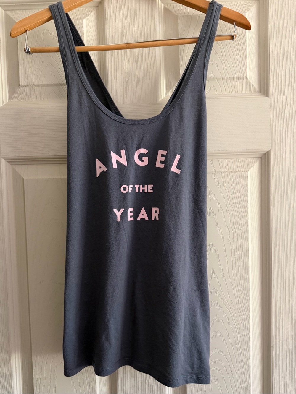 Victoria's Secret Gray Scoop-Neck Tank Top with Criss-Cross Straps Large